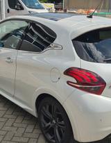Peugeot 208 THP 208 GTi GTi - Peugeot 208 von privat