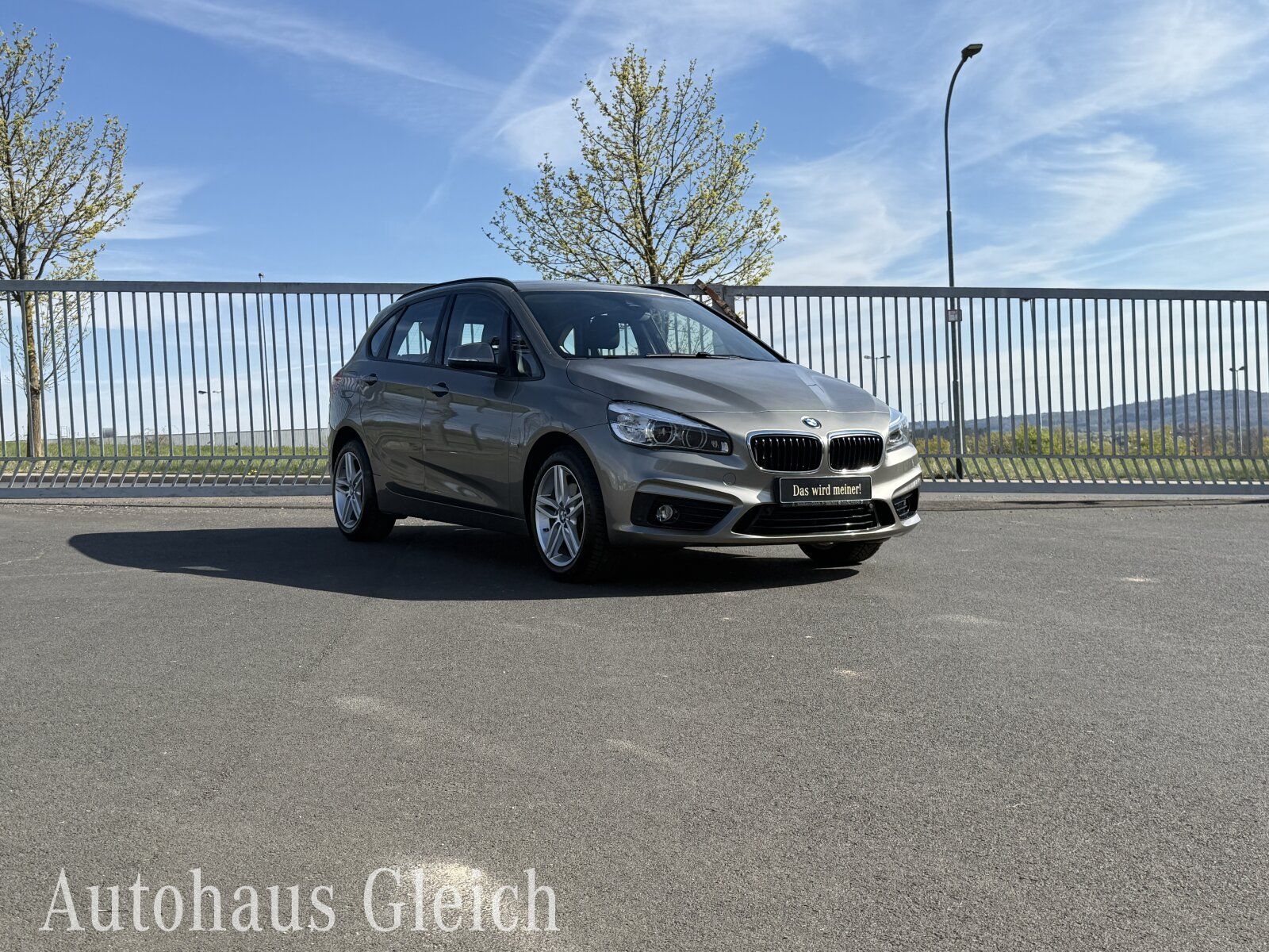 Fahrzeugabbildung BMW 2er Active Tourer - 220i Sport Line Autom./Klima
