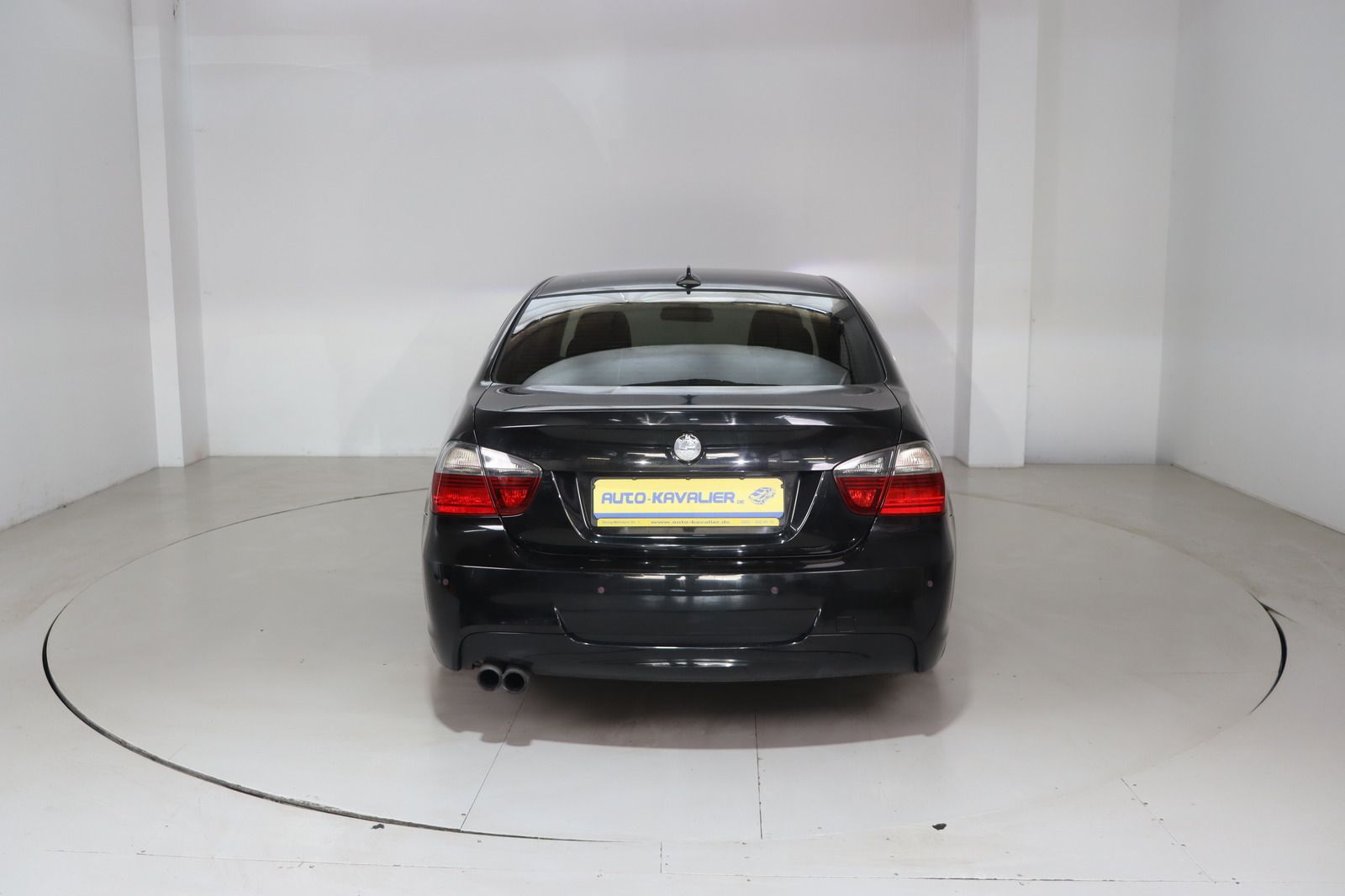 Fahrzeugabbildung BMW 325 i * Xenon * SD * Leder