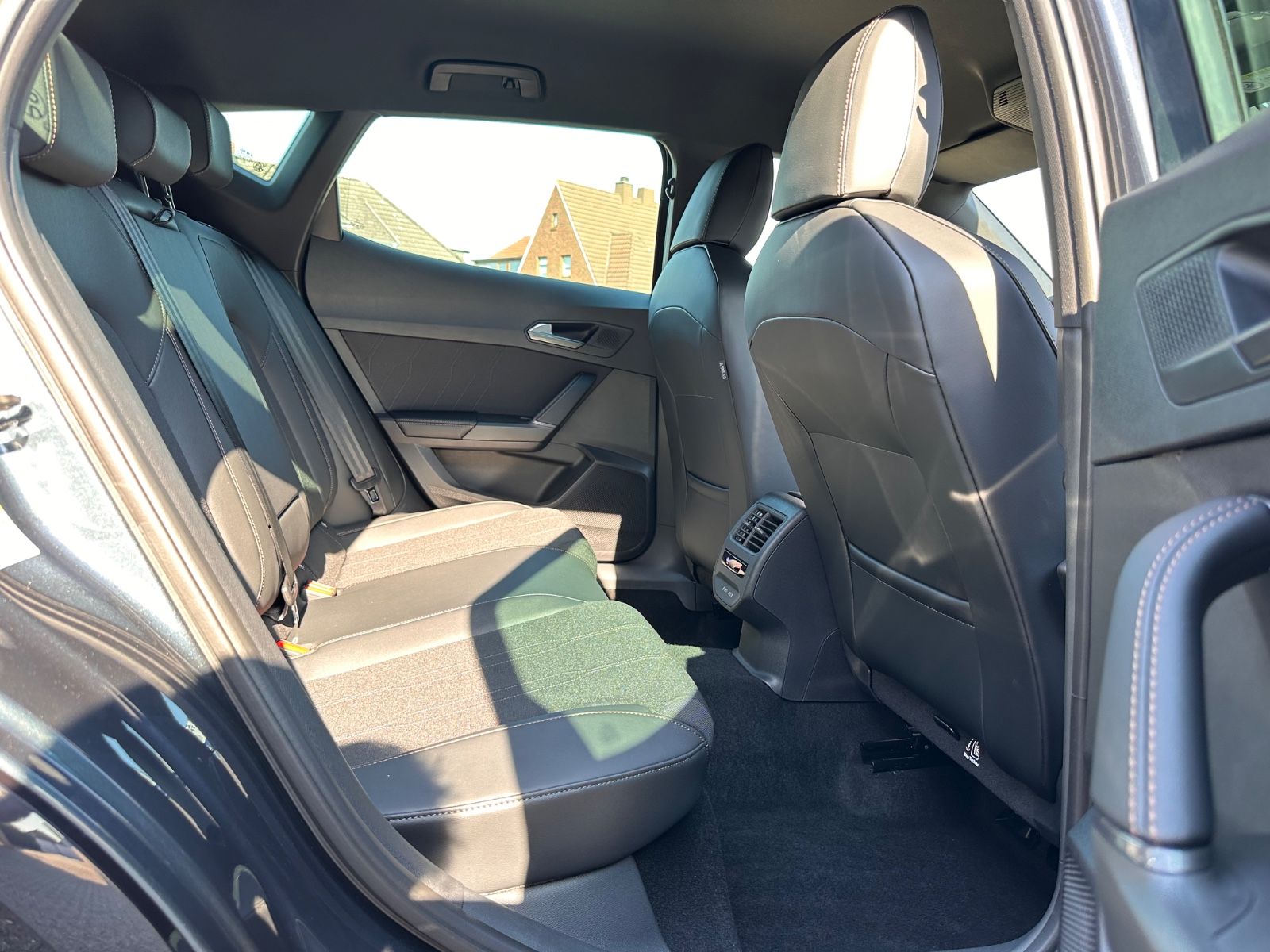 Fahrzeugabbildung CUPRA Formentor 2.0 TSI 4Drive AHK/ACC/LED/SHZ/RFK/PDC