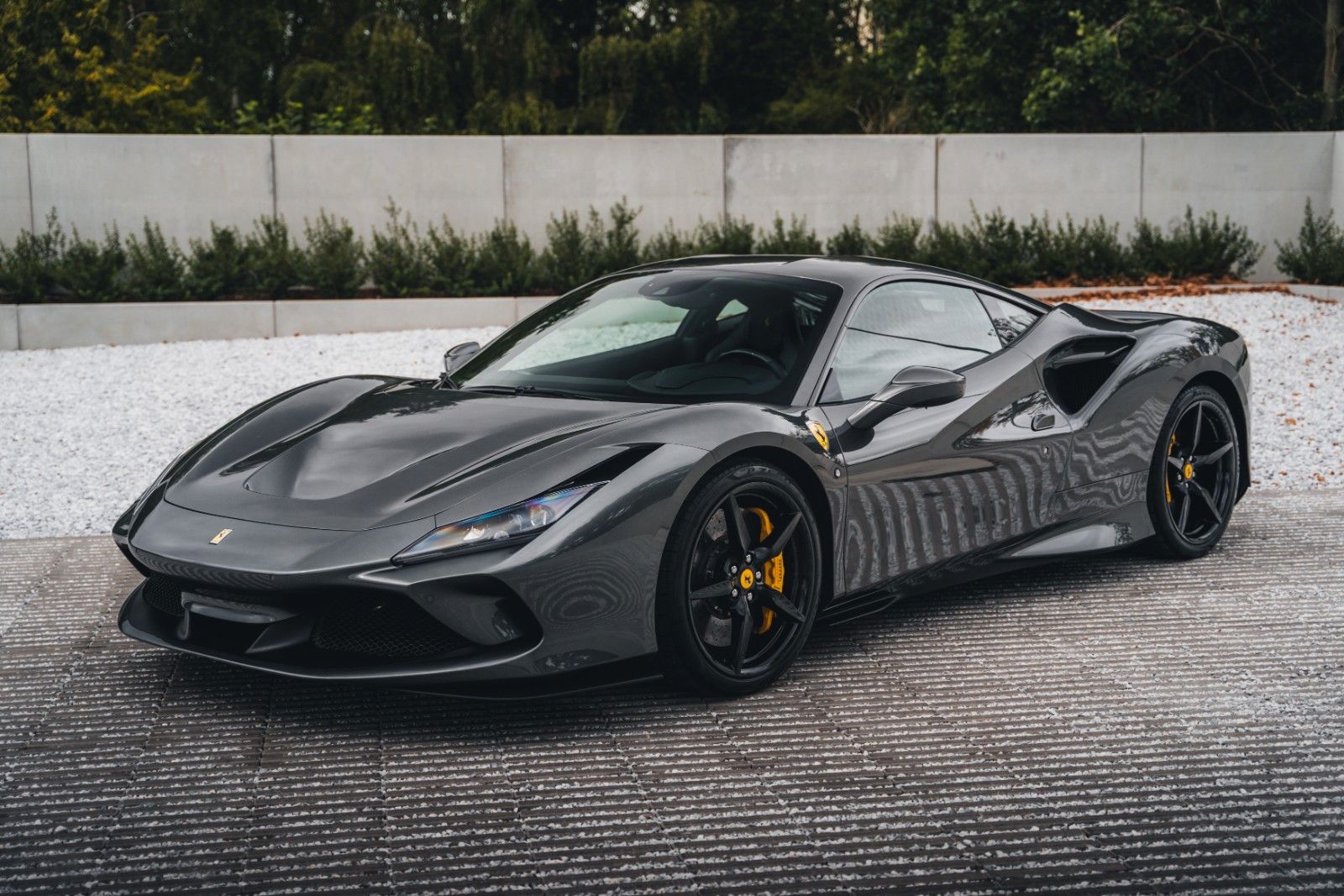 Ferrari F8 Tributo/Grigio Silverstone / VAT / Lift /Carb imagem 3