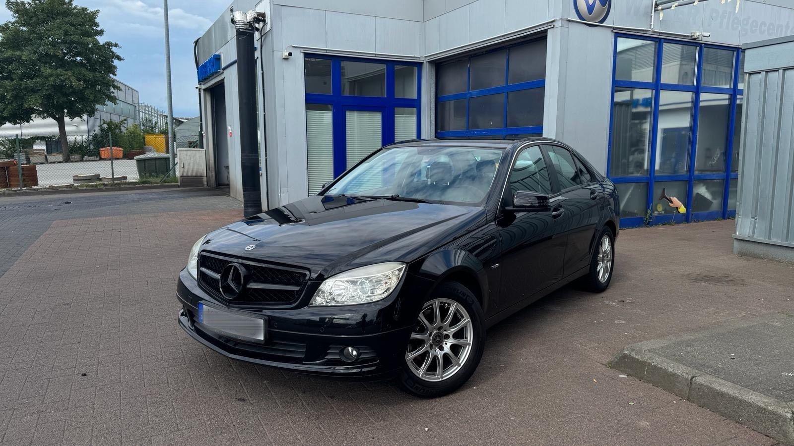 Mercedes-Benz C 180