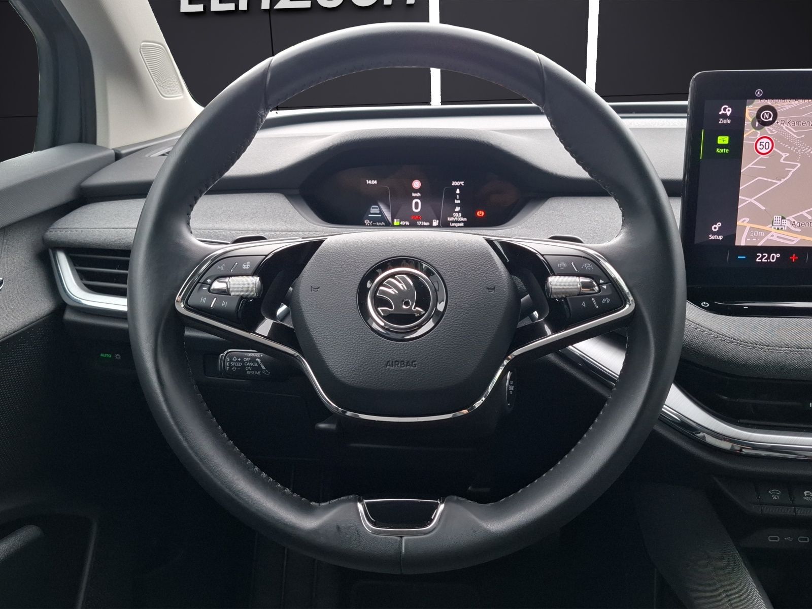 Fahrzeugabbildung SKODA Enyaq 60 Loft LED AHK Navi ACC PDC