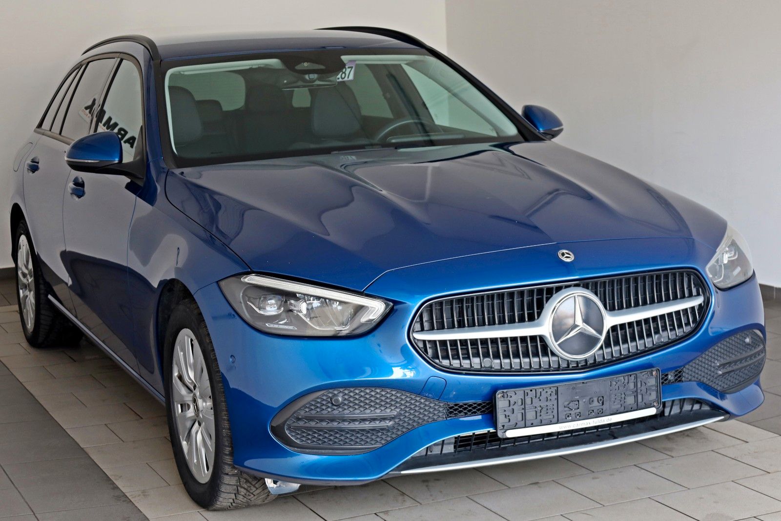 Fahrzeugabbildung Mercedes-Benz C 300e T Avantgarde T Leder,Navi,LED,SH,PDC,Park