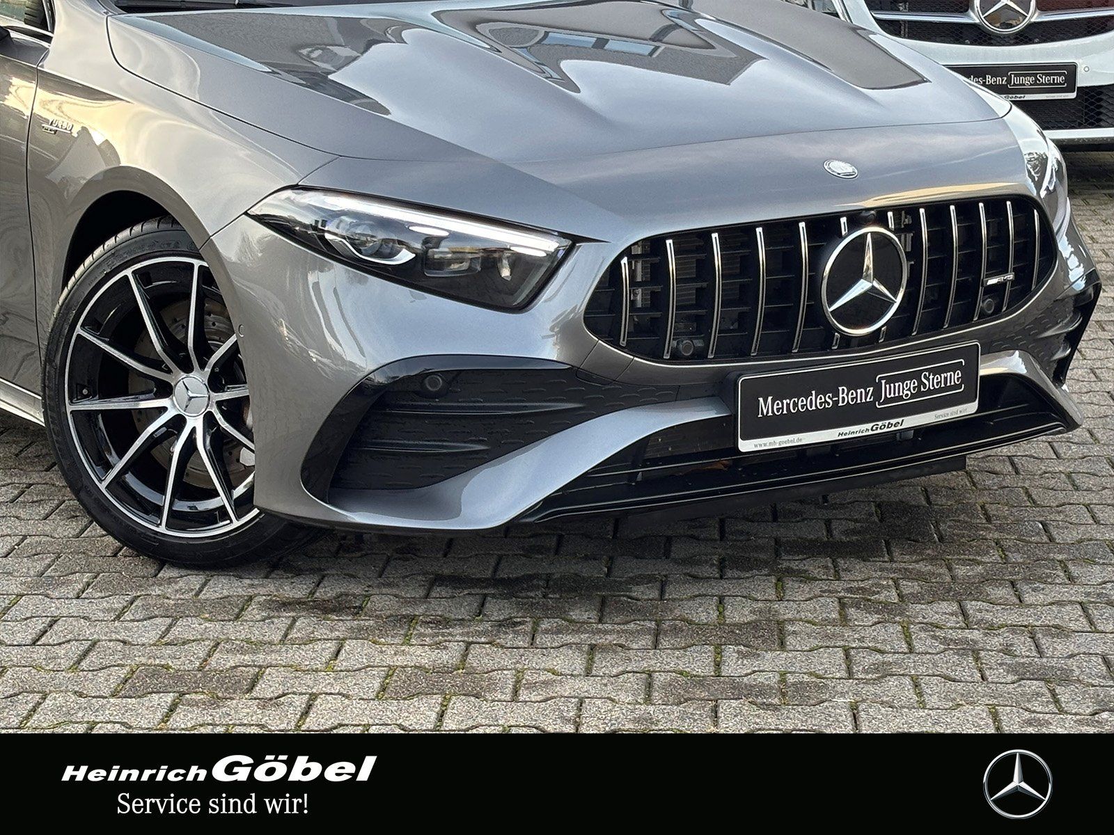 Fahrzeugabbildung Mercedes-Benz AMG A 35 4M FAP*PANO*BURMESTER*MEMORY*AMBIENTEBE