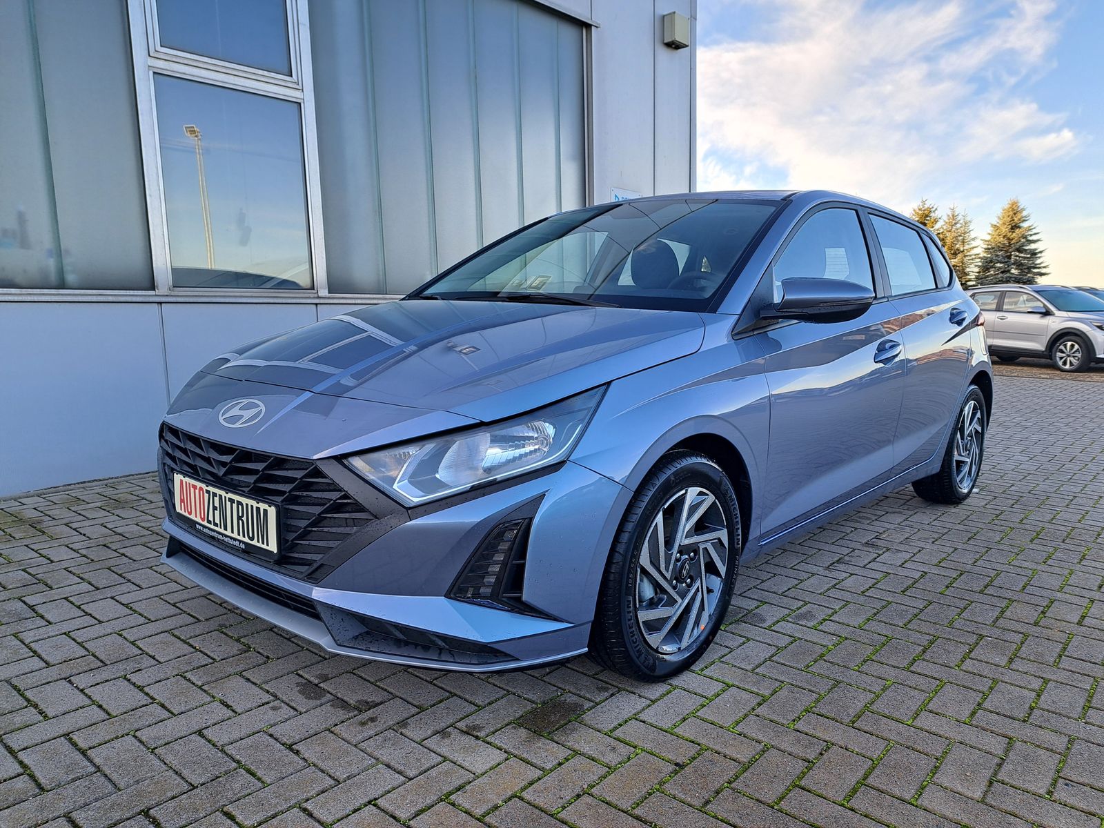 Fahrzeugabbildung Hyundai i20 1.2 NAVI ALU WINTERPAKET KAMERA KLIMA