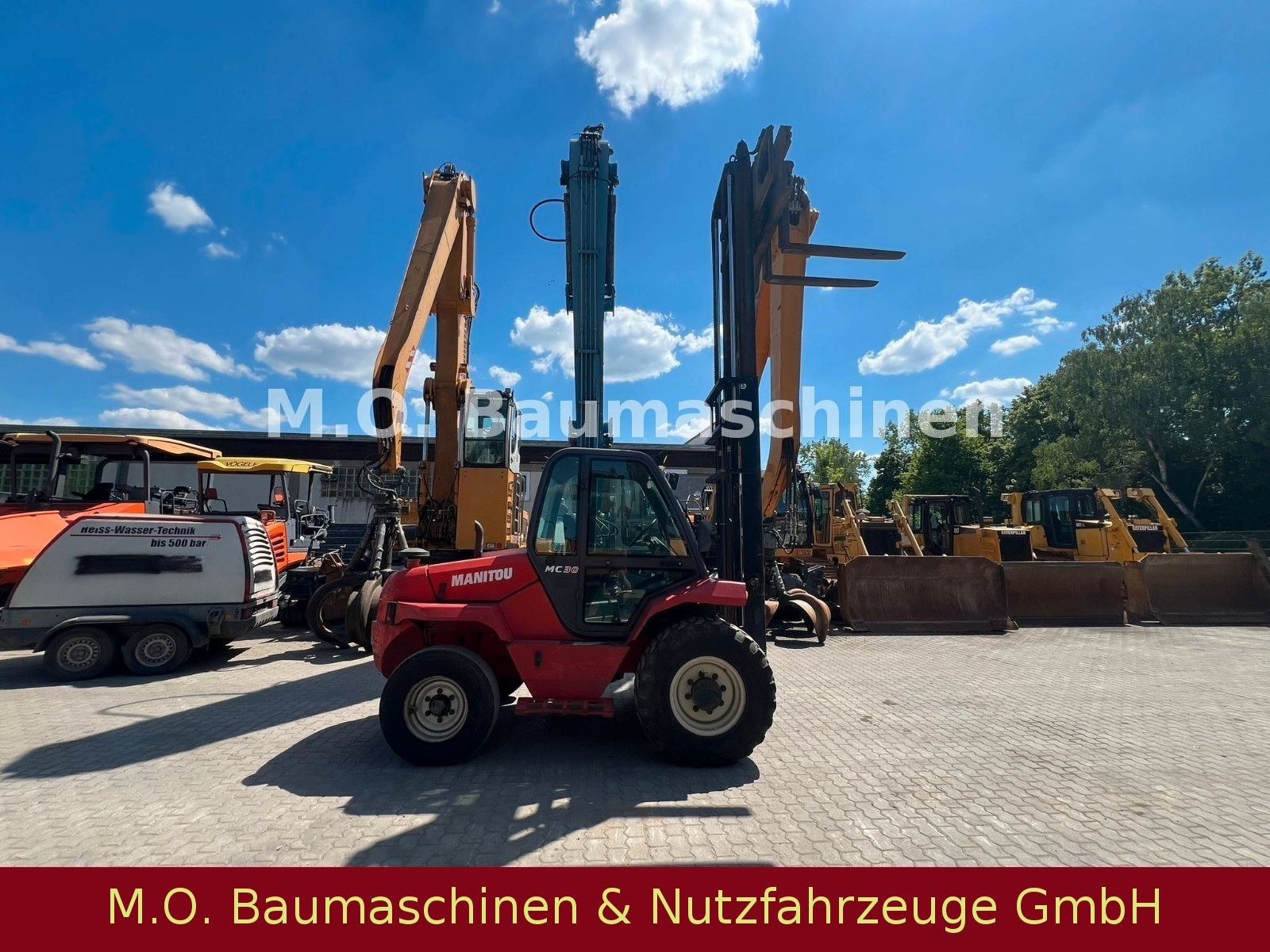 Fahrzeugabbildung Manitou MC 30 / Drehkranz / SS /Duplex / 3t / 4m /