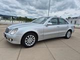 Mercedes-Benz E 280 E -Klasse Lim. E 280 Top gepflegt - Mercedes-Benz E 280 mit Benzin-Antrieb: Leder