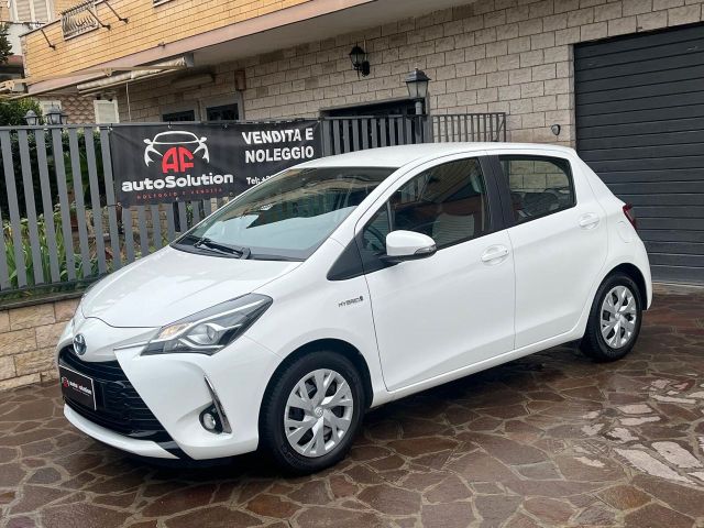 Toyota Yaris 1.5 Hybrid 5 porte Business neopate