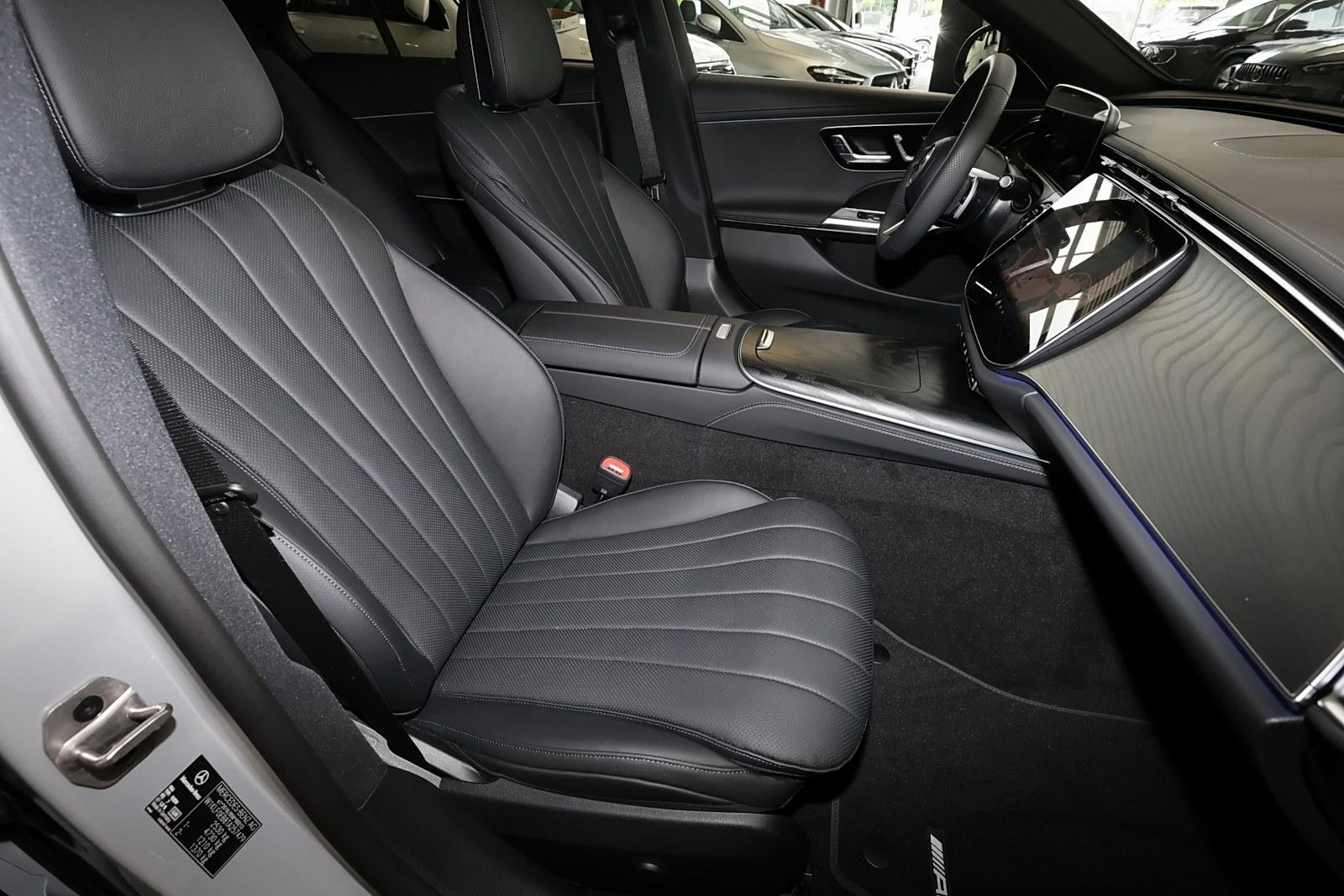 Mercedes-Benz E 220 d Limousine AMG MBUX+360°+DIG-LED+Pano+20