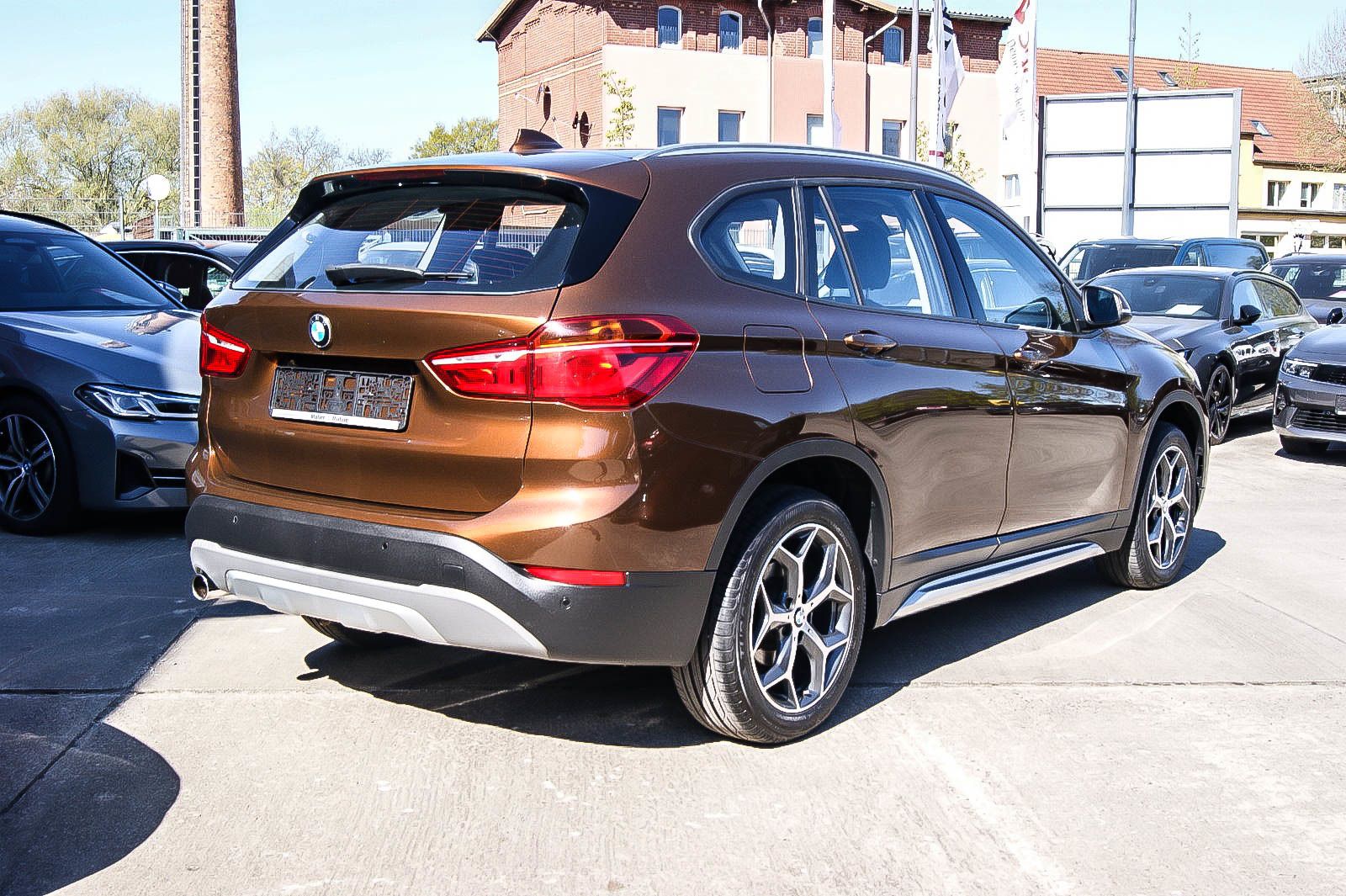 Fahrzeugabbildung BMW X1 xDrive18d xLine Aut. NAVI LED SIZHG TEMPOMAT
