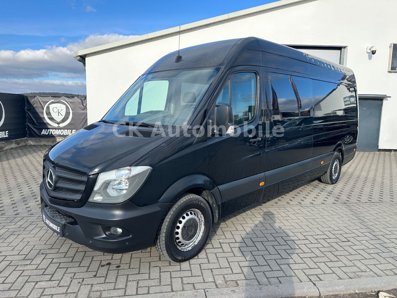 Fahrzeugabbildung Mercedes-Benz Sprinter II Kasten 316 CDI Mixto Maxi/ 5 Sitze