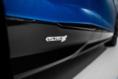 Urus S 2024 BLUE/BLACK-YELLOW MASSAGE B&amp;O PANO