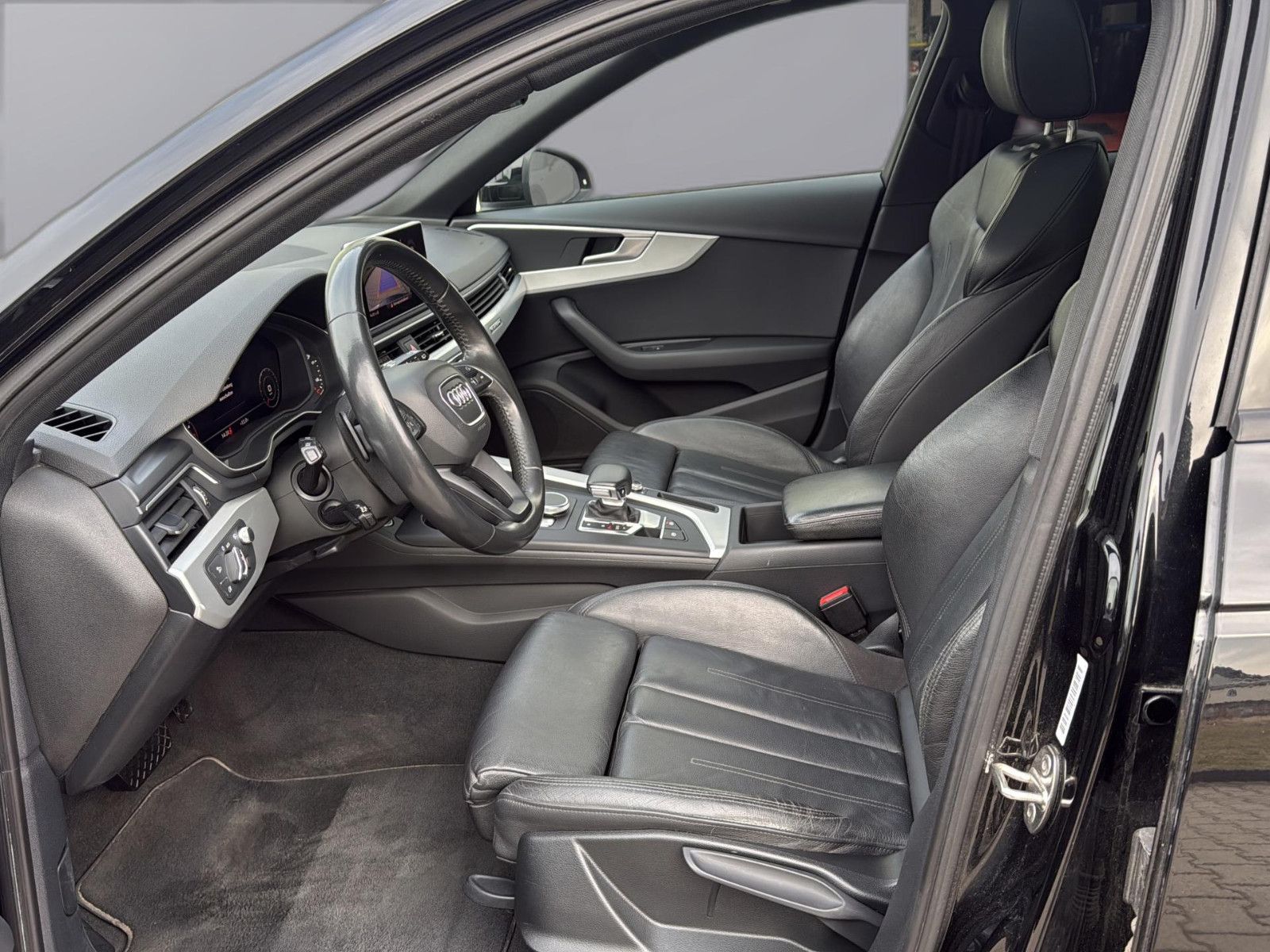 Fahrzeugabbildung Audi A4 Avant 40 TDI quattro sport/ AHK/ Leder