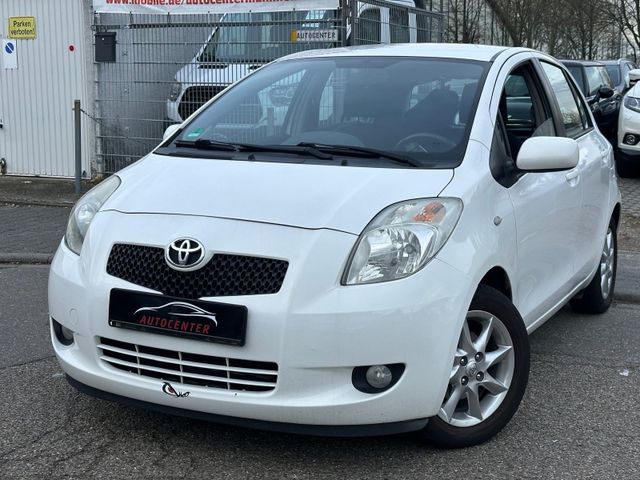 Toyota Yaris Sol Tüv-11-26|SCHECKHEFT|EURO4|KLIMAANLAGE