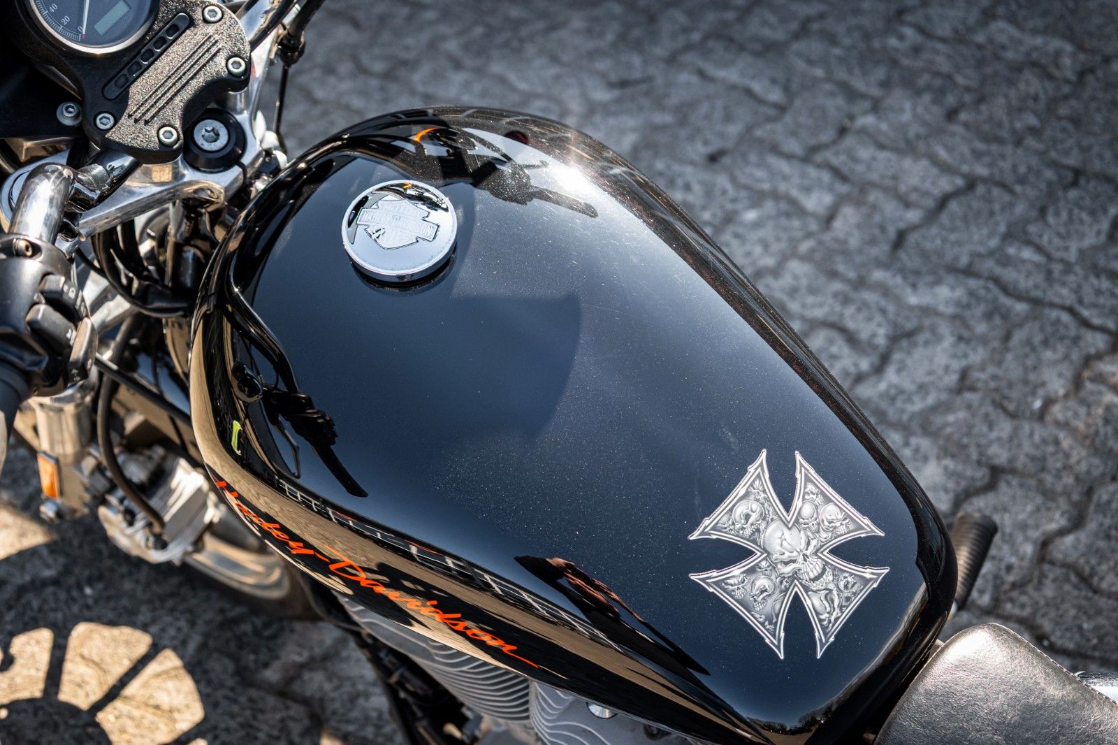 Fahrzeugabbildung Harley-Davidson XL883L SUPERLOW SPORTSTER - A2 TAUGLICH - FALCON