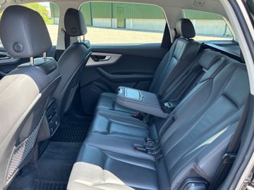 Audi Q7 - 9
