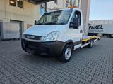 Iveco Daily Abschleppwagen Autotransporter 