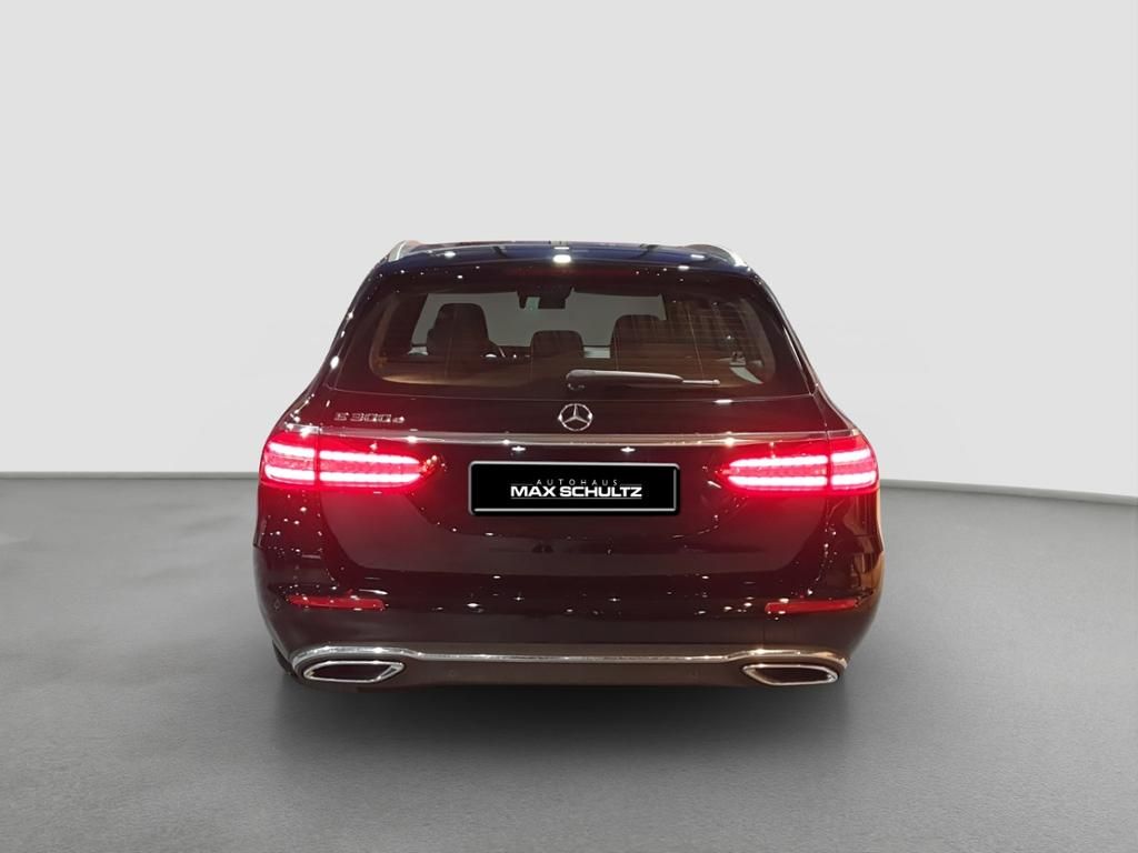 Fahrzeugabbildung Mercedes-Benz E 300 e T-Modell LED*HUD*Nav*MEMORY*Pano*PDC*360
