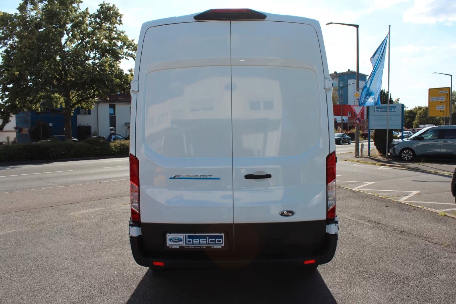 Ford E-Transit Kasten 350 L2H3*Navi*Express Line*PDC imagem 3