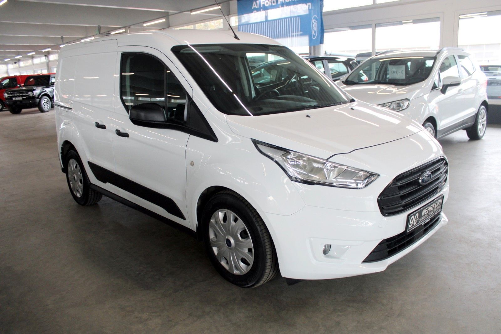 Fahrzeugabbildung Ford Transit Connect TREND KLIMA Standheizung 3-Sitze