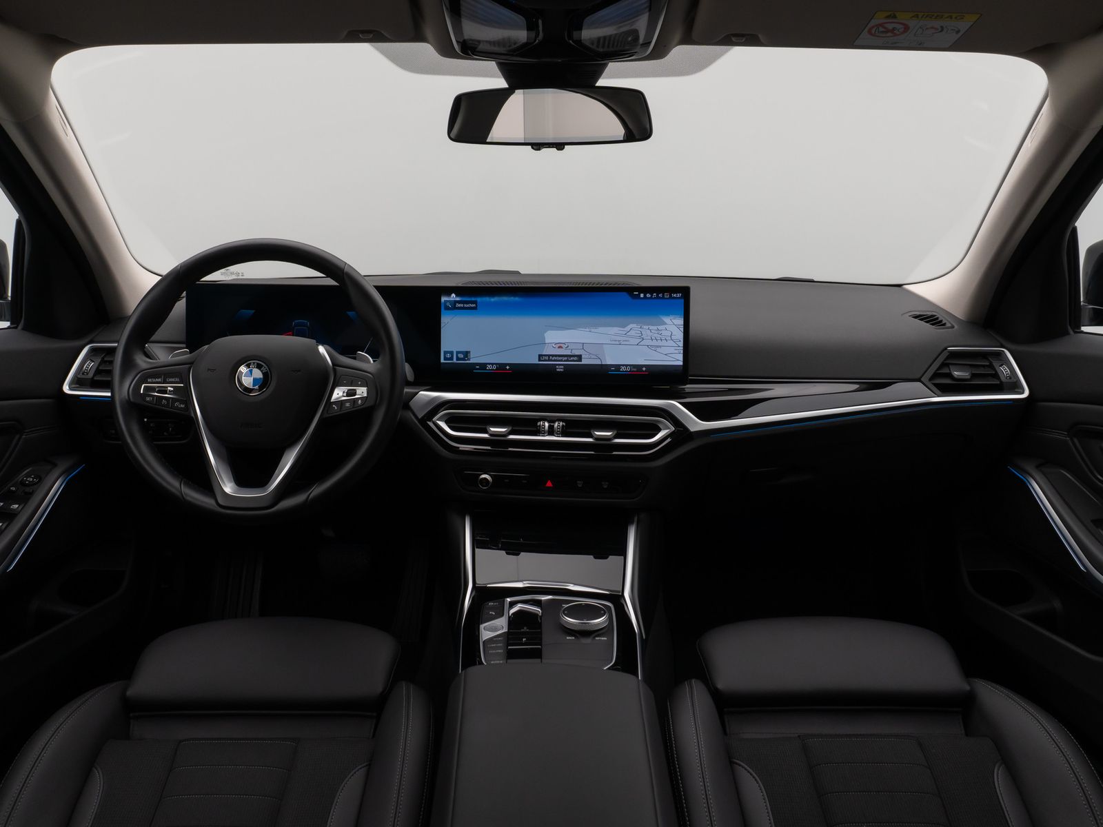 Fahrzeugabbildung BMW 330d xD Lim. Kamera DAB Leder Alarm Sport 18Zoll