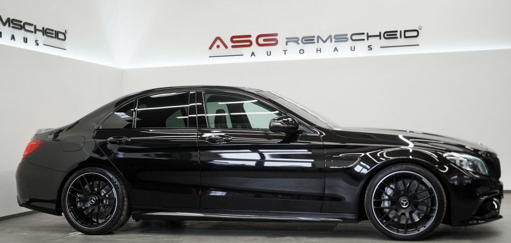 Mercedes Benz C 63 Amg