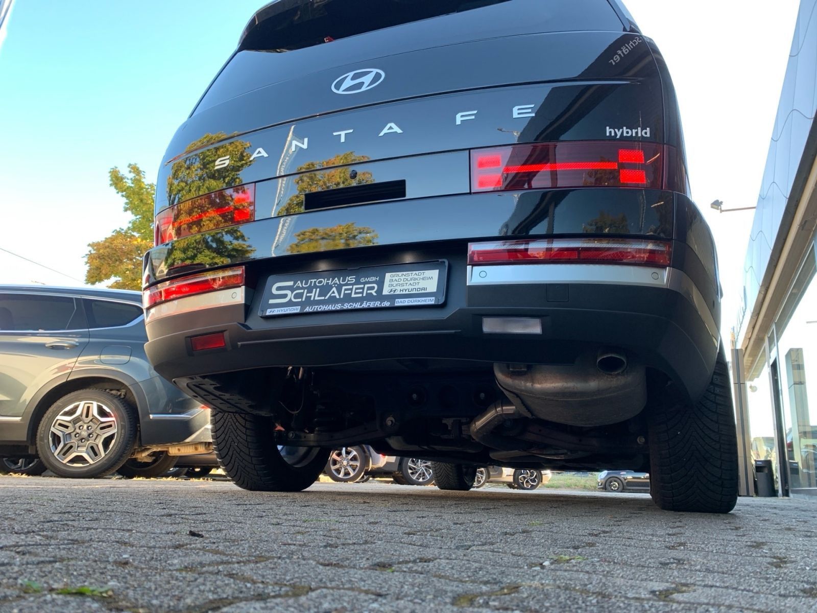 Fahrzeugabbildung Hyundai SANTA FE 1.6T-GDI Signature Hybrid 4WD Schiebeda
