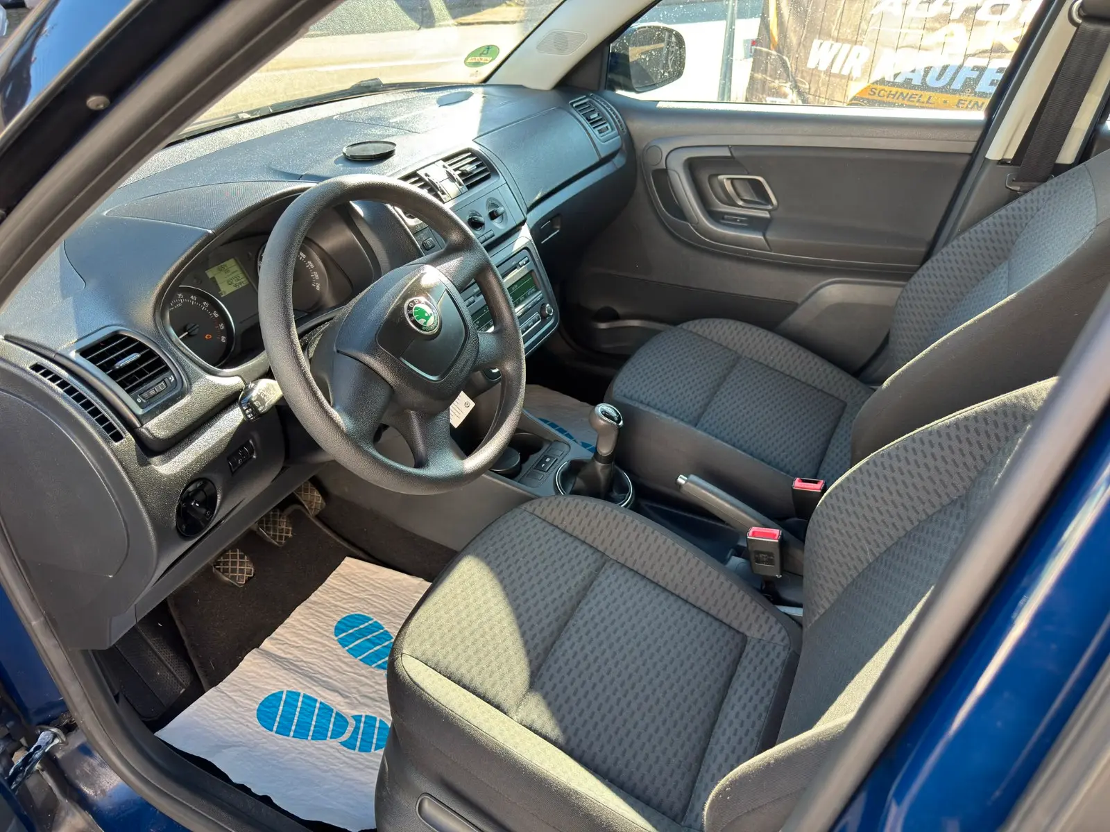 Skoda Fabia 2011 — photo 14
