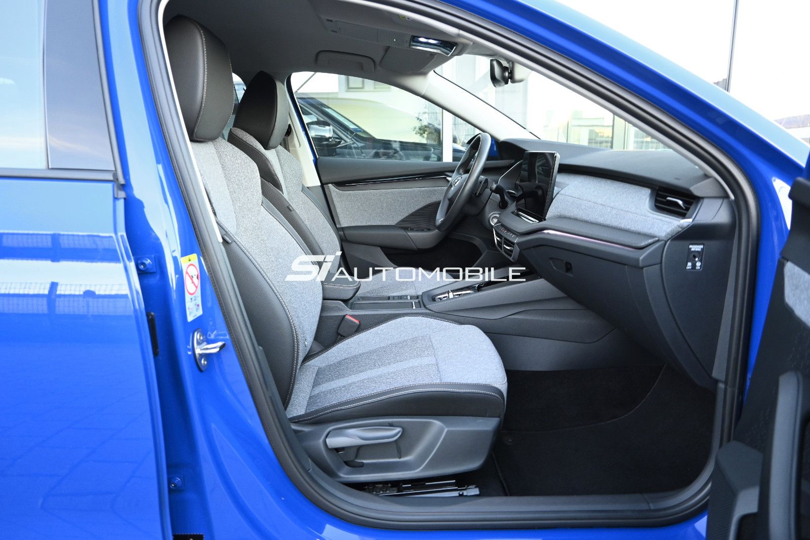 Fahrzeugabbildung SKODA Octavia 2.0 TDI DSG Combi°AHK°KOMF.PAK°STANDHEIZ