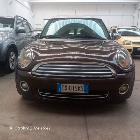 MINI Mini Cooper Clubman 1.6 16V 88kW 12-2009