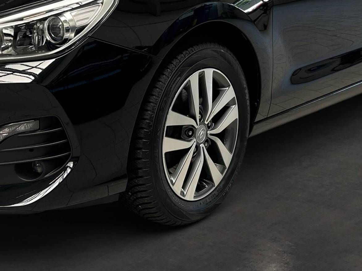 Fahrzeugabbildung Hyundai NEW i30 Sonderedition YES!