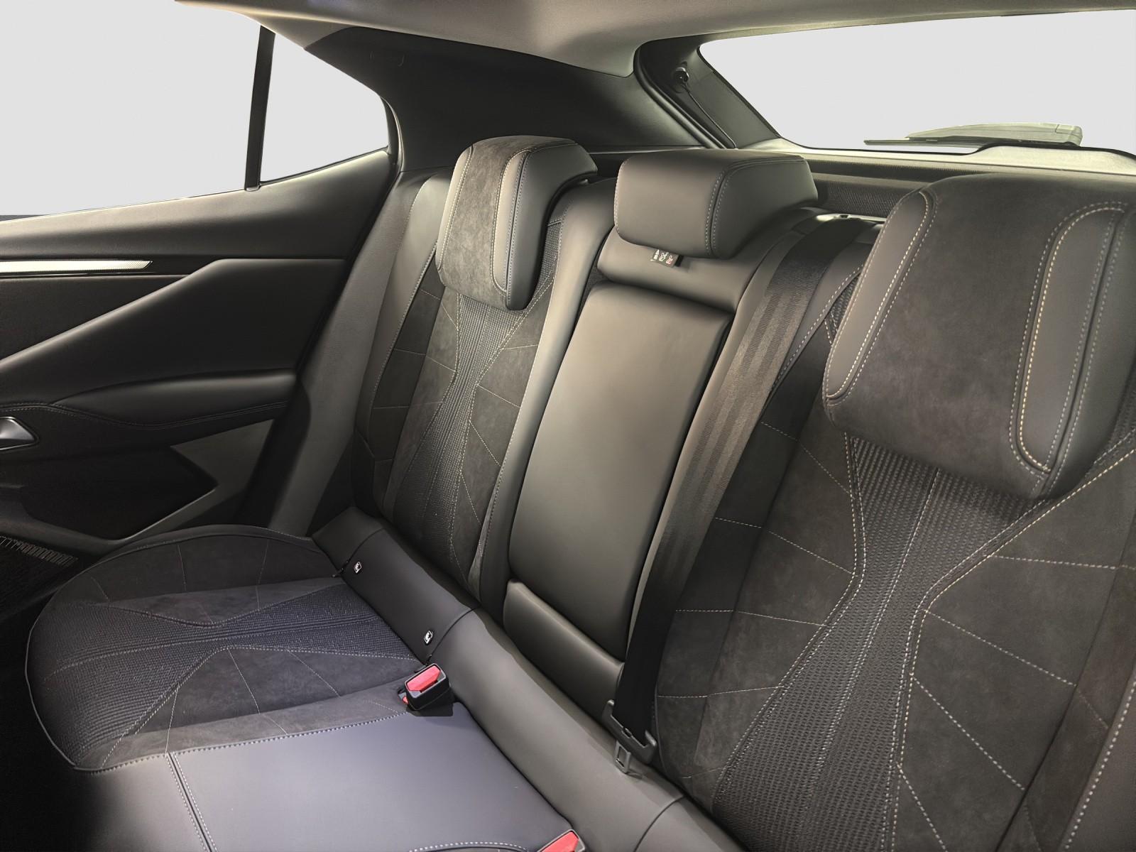 DS Automobiles DS 4 Édition France 130BlueHDI + AHK + Navi + Ma