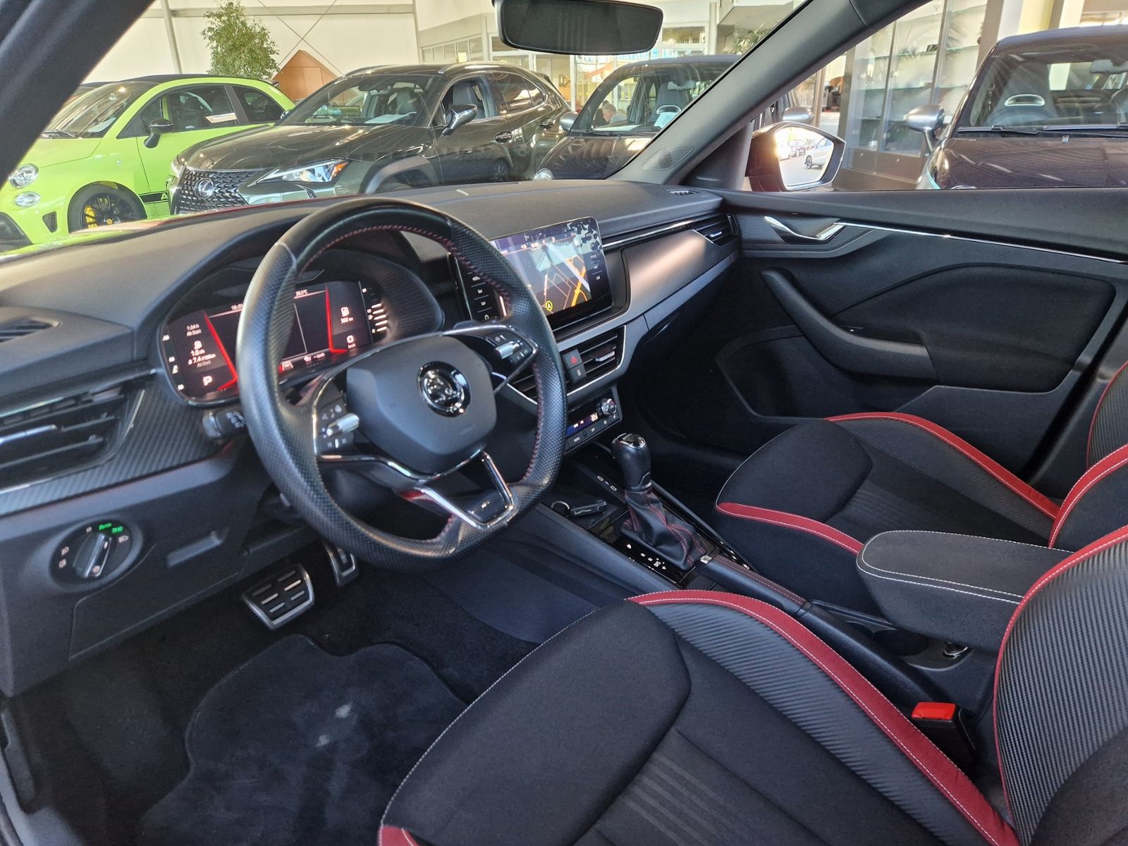 Fahrzeugabbildung SKODA Kamiq Monte Carlo AHK PANO LED NAVI