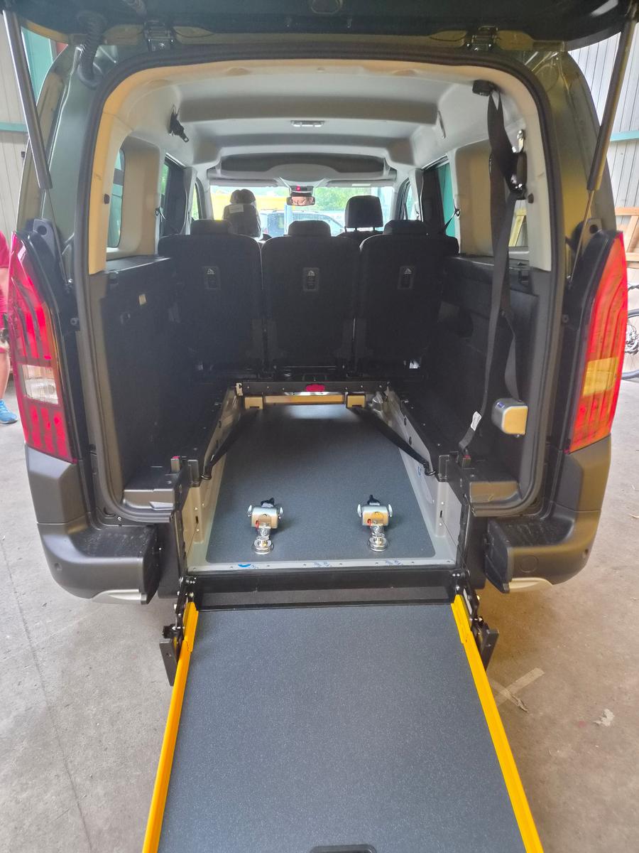 Peugeot Rifter Allure L2 Rollstuhlgerecht