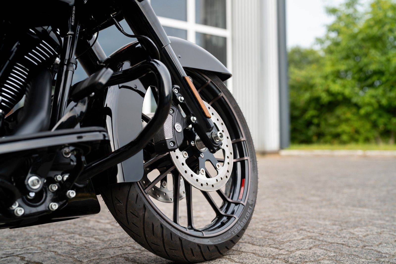 Fahrzeugabbildung Harley-Davidson FLHXST STREET GLIDE ST 117 -Kesstech-