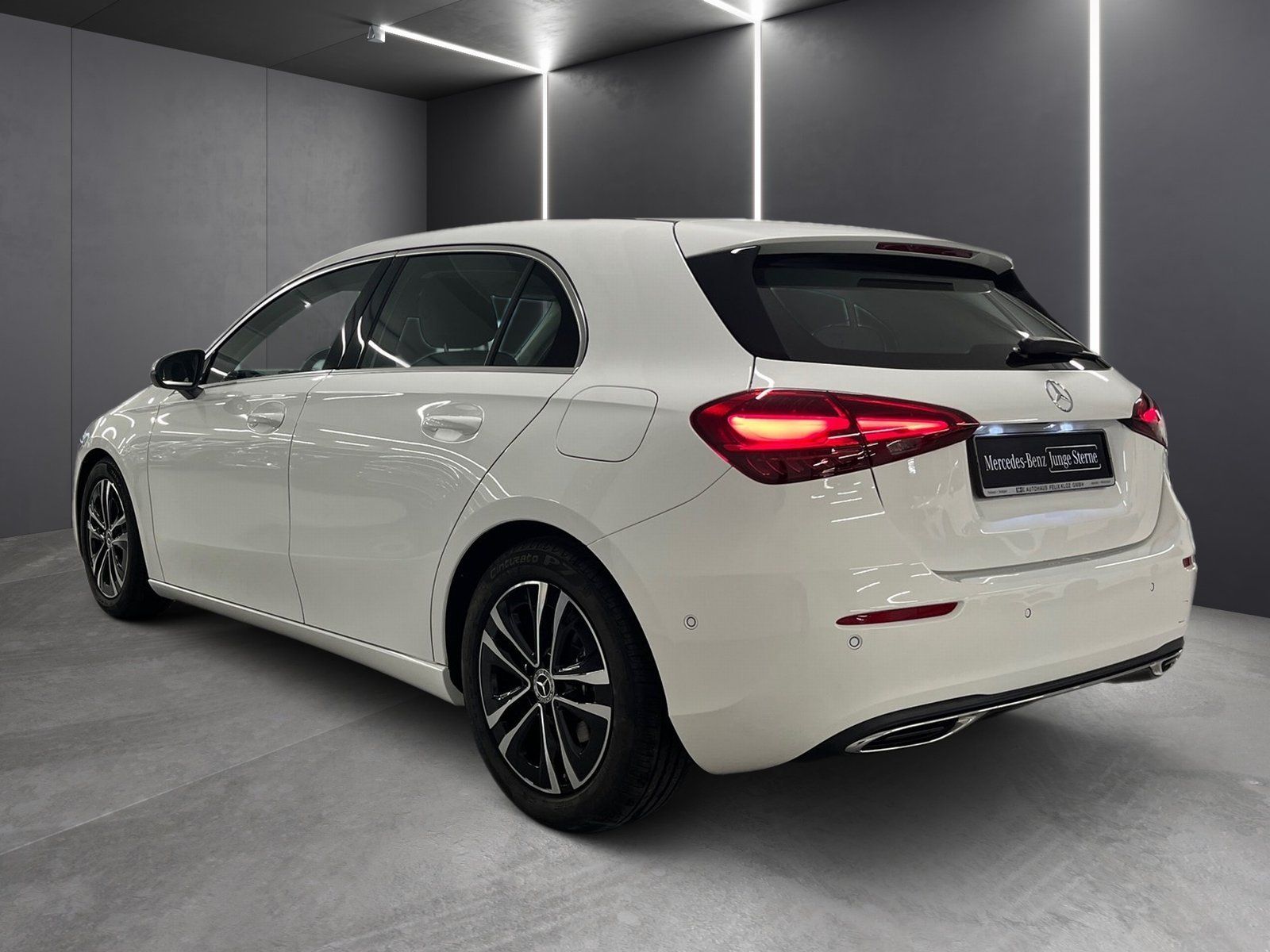 Fahrzeugabbildung Mercedes-Benz A 200 Progressive*LED*Kamera*Spurhalte*SHZ*Wide*