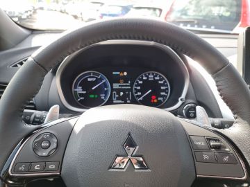 Mitsubishi Eclipse Cross - 11