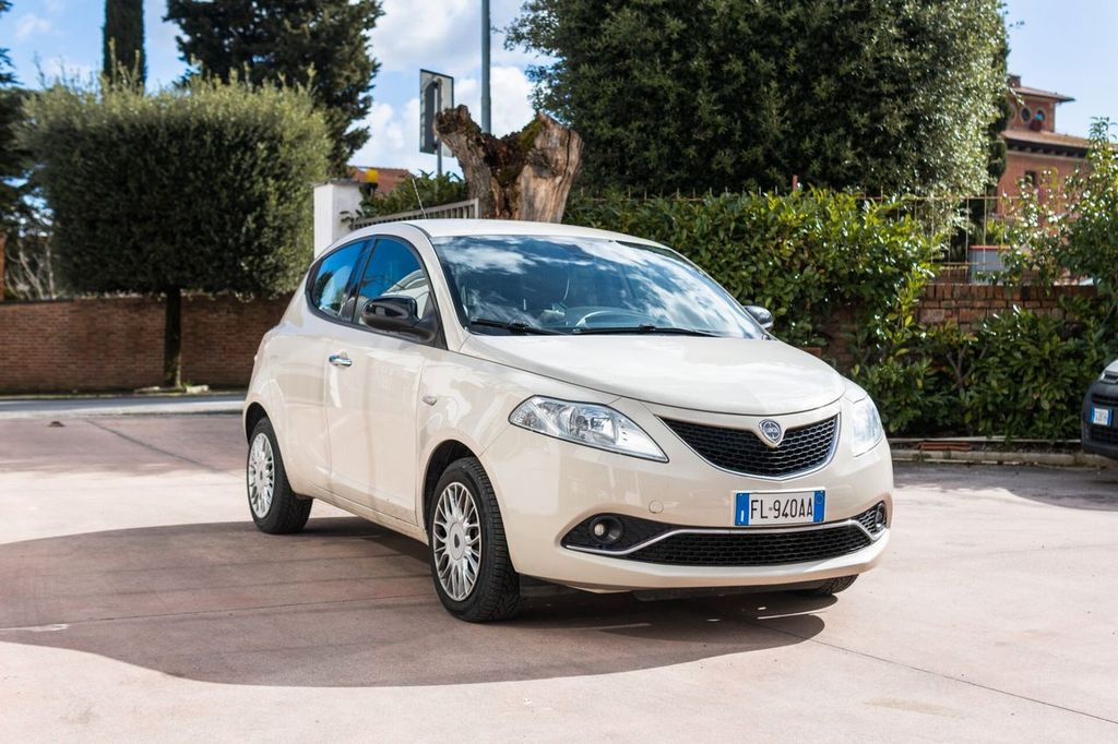 Image of Lancia Ypsilon