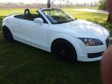 Audi TT Roadster 2.0 TDI Quattro,White,6gang! Tüv Neu