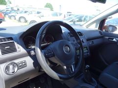 Fahrzeugabbildung Volkswagen Touran Comfortline  **AHK / SCHECKHEFT / 1-HAND*