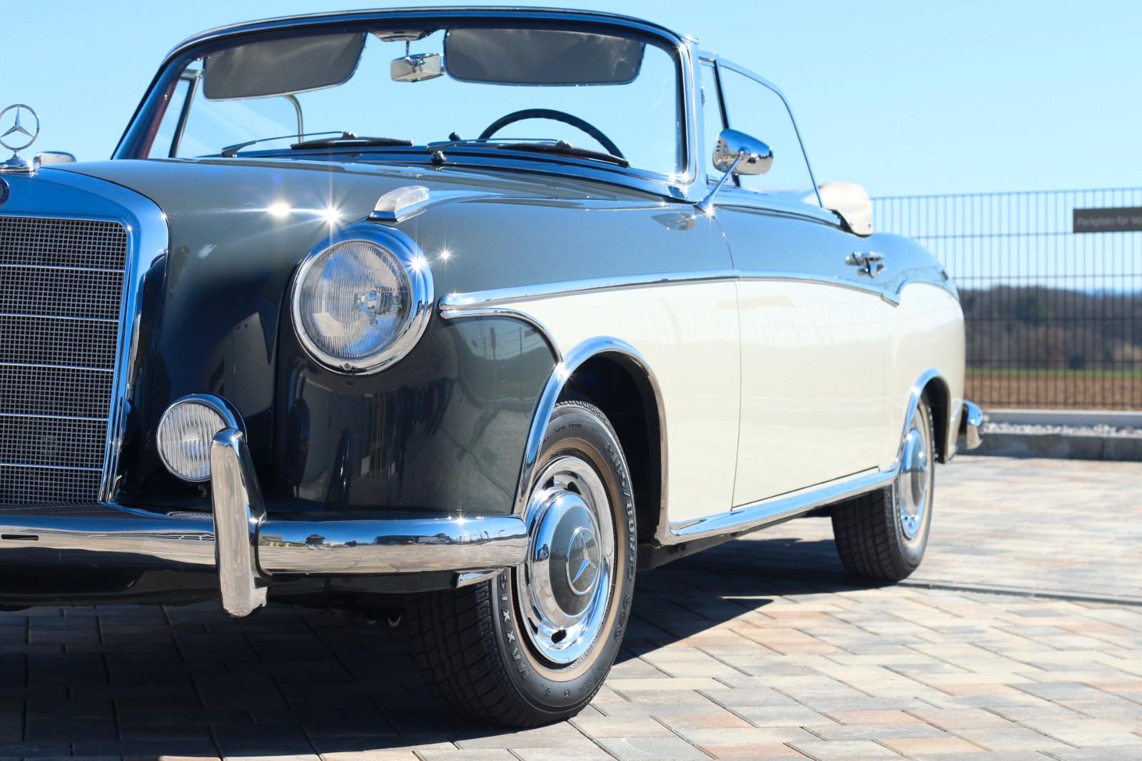 Mercedes-Benz 220 S Phonton Cabriolet