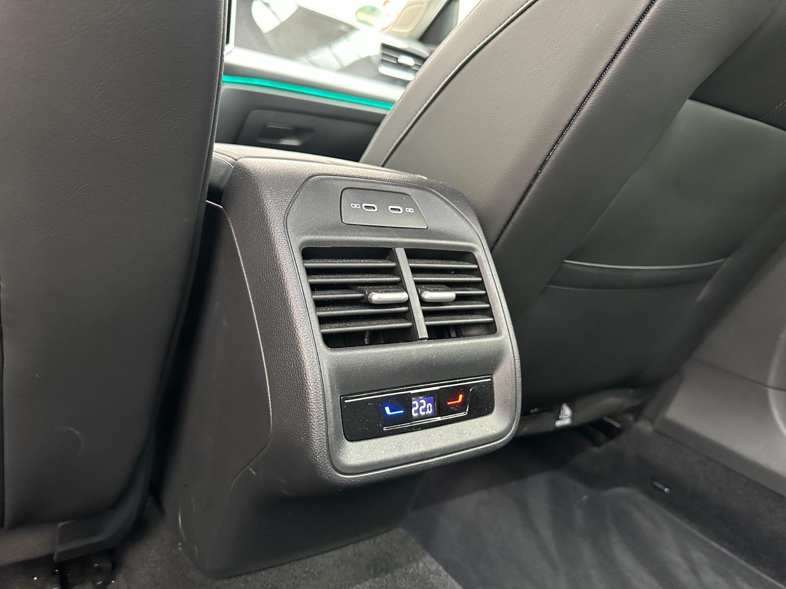 Volkswagen Passat Variant 1.5 eTSI 110 kW Business#AHK#Navi