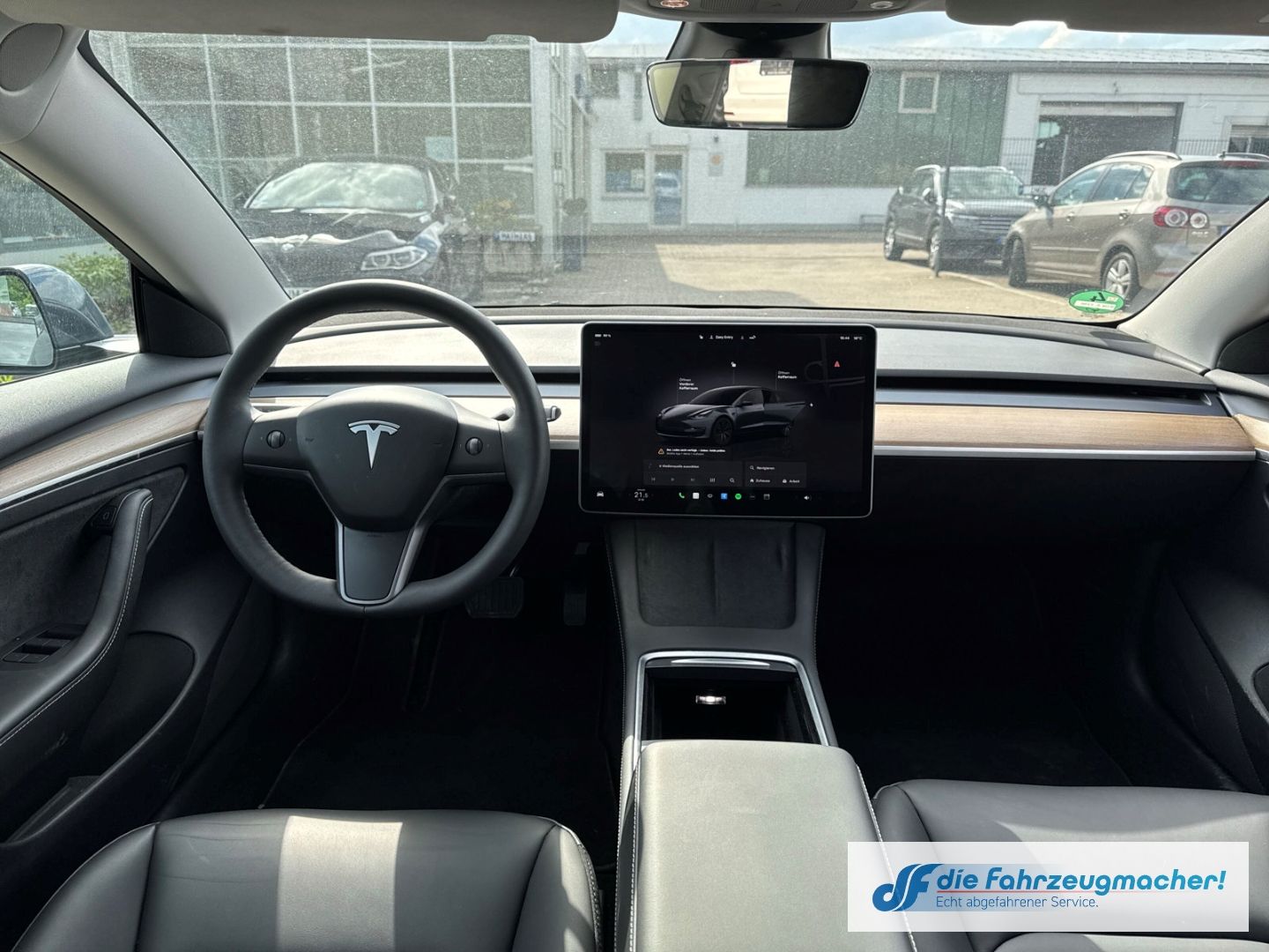 Fahrzeugabbildung Tesla Model 3 RWD Soundsystem ACC El. Heckklap.*UNFALL
