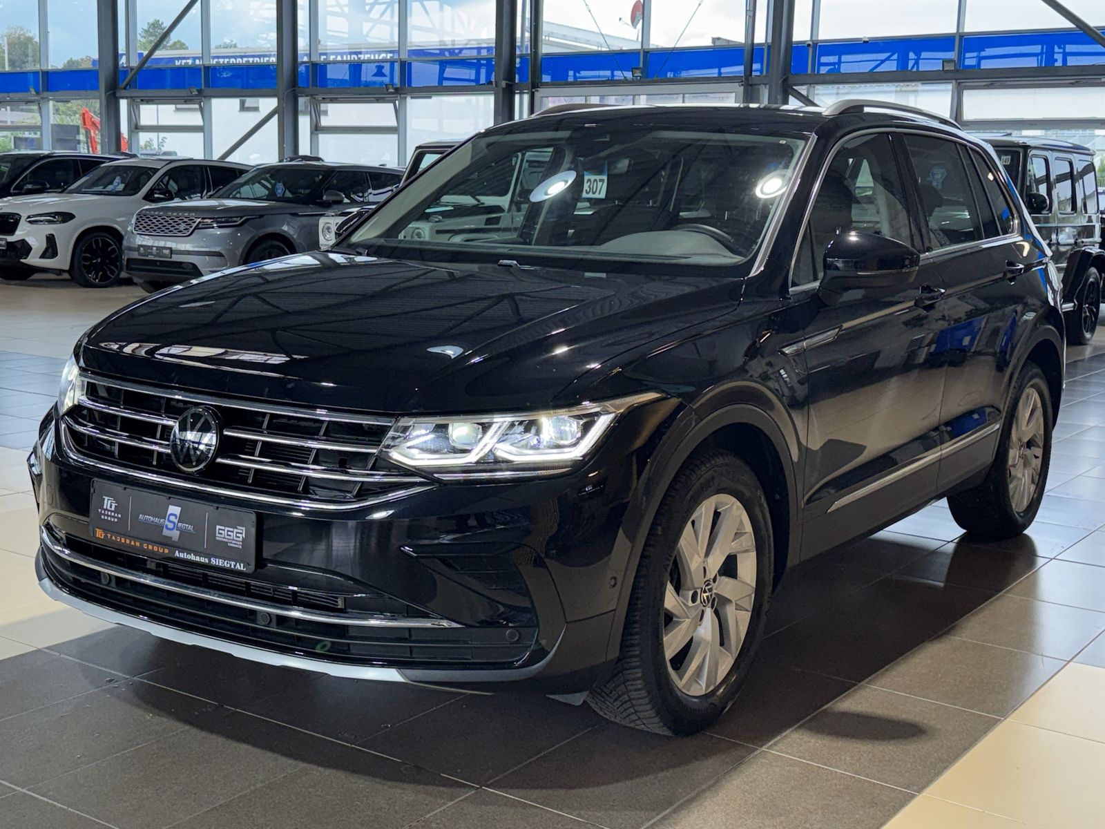 Volkswagen Tiguan Elegance Massage Navi R.Cam ACC LED SHZ imagem 3