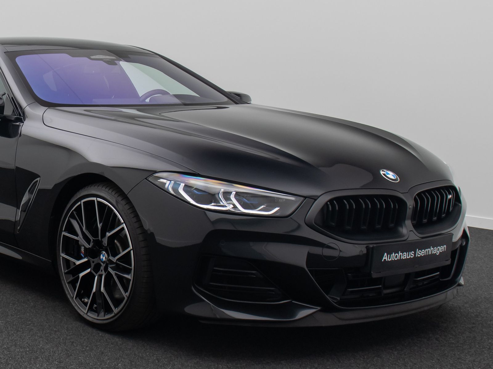 Fahrzeugabbildung BMW M850i xD GC 360° Laser SoftCl DisplKey Belüftung
