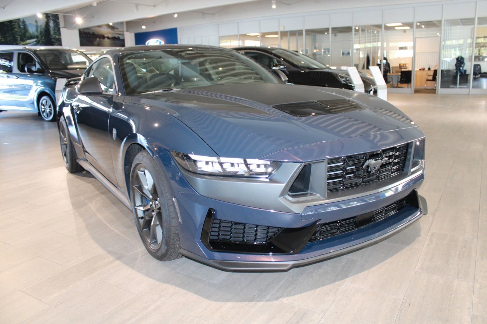 Fahrzeugabbildung Ford Mustang 5.0 Ti-VCT V8 Dark Horse AUTOMATIK