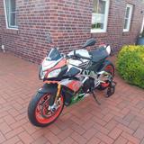 Aprilia Tuono V4 1100 Factory - APRILIA TUONO V4 1100 FACTORY