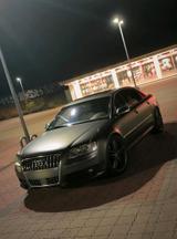 Audi S8 V10 20 Zoll Graphit grau foliert. ... - Audi S8: V10