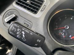 Fahrzeugabbildung Volkswagen Polo V Allstar 1.0 5tü. SHZ/PDC/ALU/TEMPOMAT/